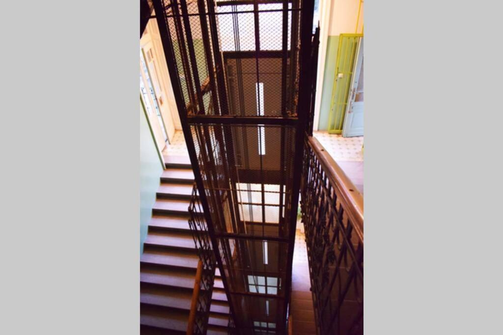 Cosy Apartment Just Next To Parliament Budapest Exterior foto