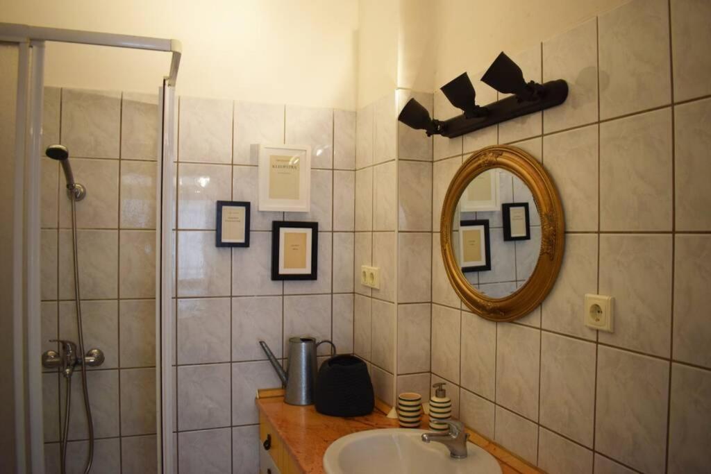 Cosy Apartment Just Next To Parliament Budapest Exterior foto